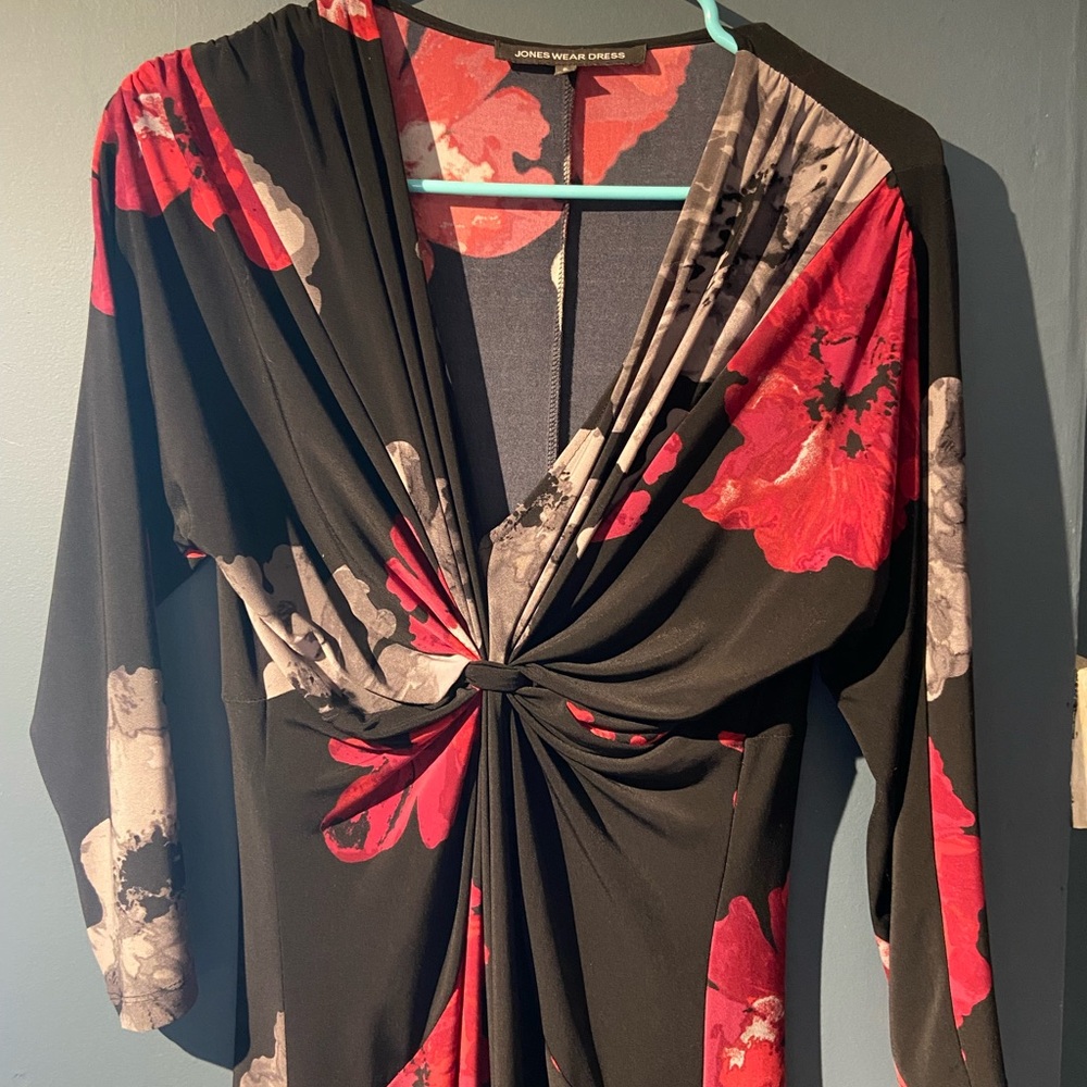 Jones Wear Red and Black Dress